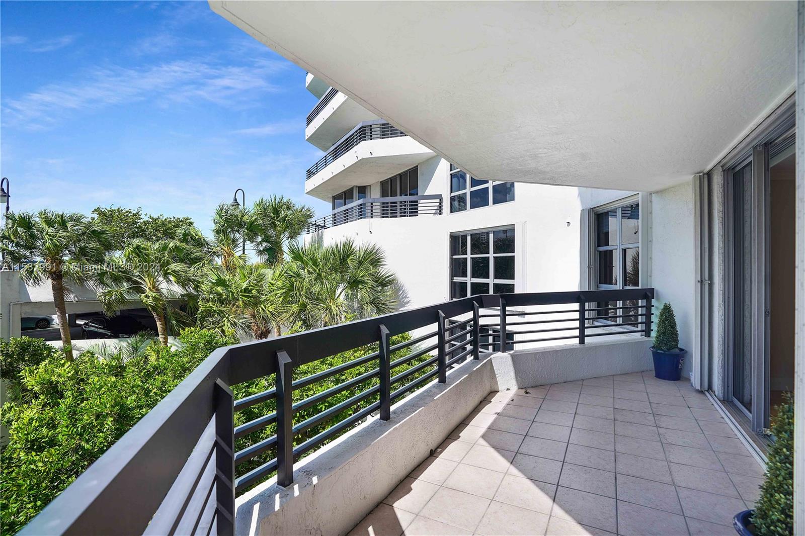 3500 Mystic Pointe Dr 402, Aventura, Florida 33180, 2 Bedrooms Bedrooms, ,2 BathroomsBathrooms,Residential,For Sale,3500 Mystic Pointe Dr 402,A11532991