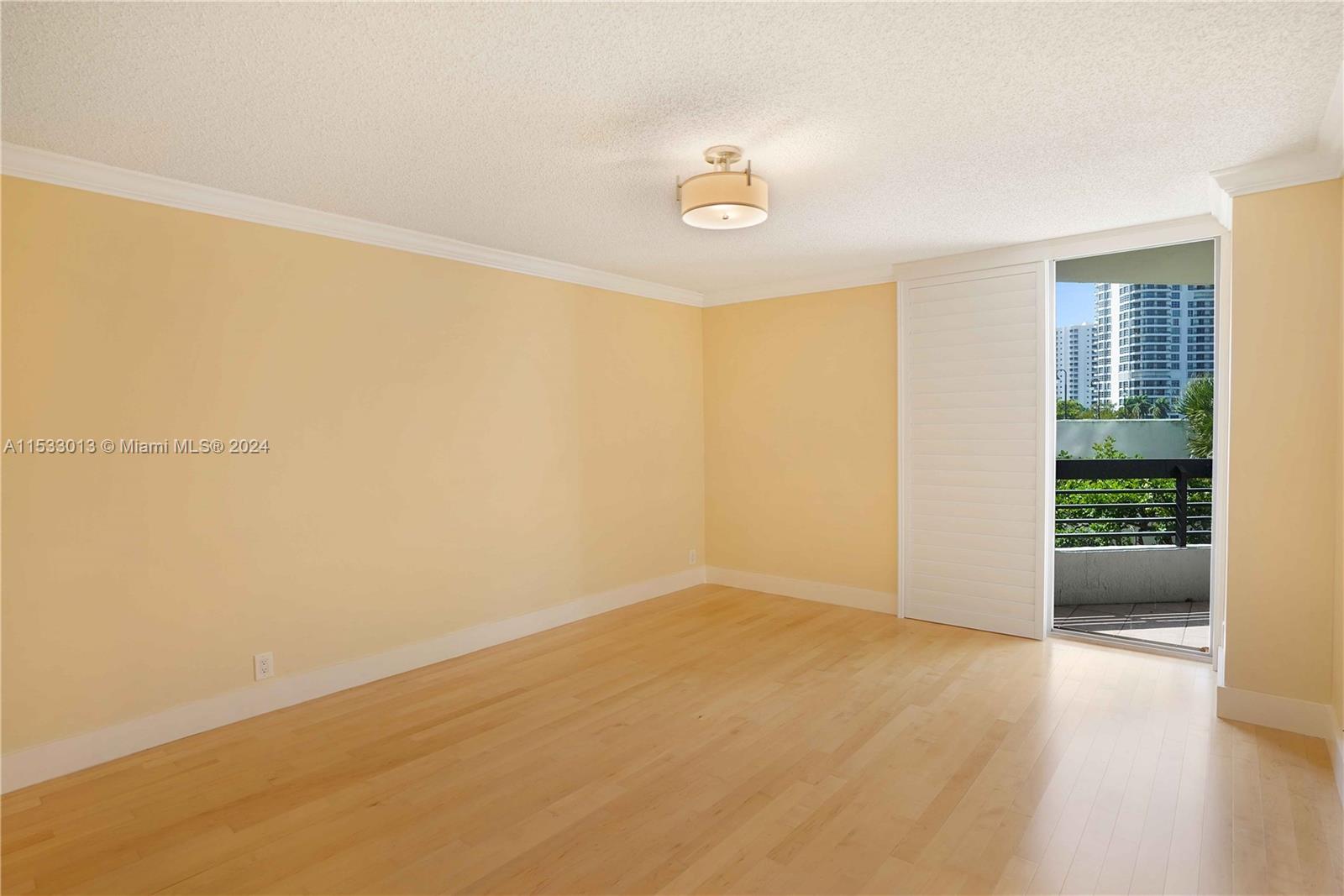 3500 Mystic Pointe Dr 402, Aventura, Florida 33180, 2 Bedrooms Bedrooms, ,2 BathroomsBathrooms,Residentiallease,For Rent,3500 Mystic Pointe Dr 402,A11533013