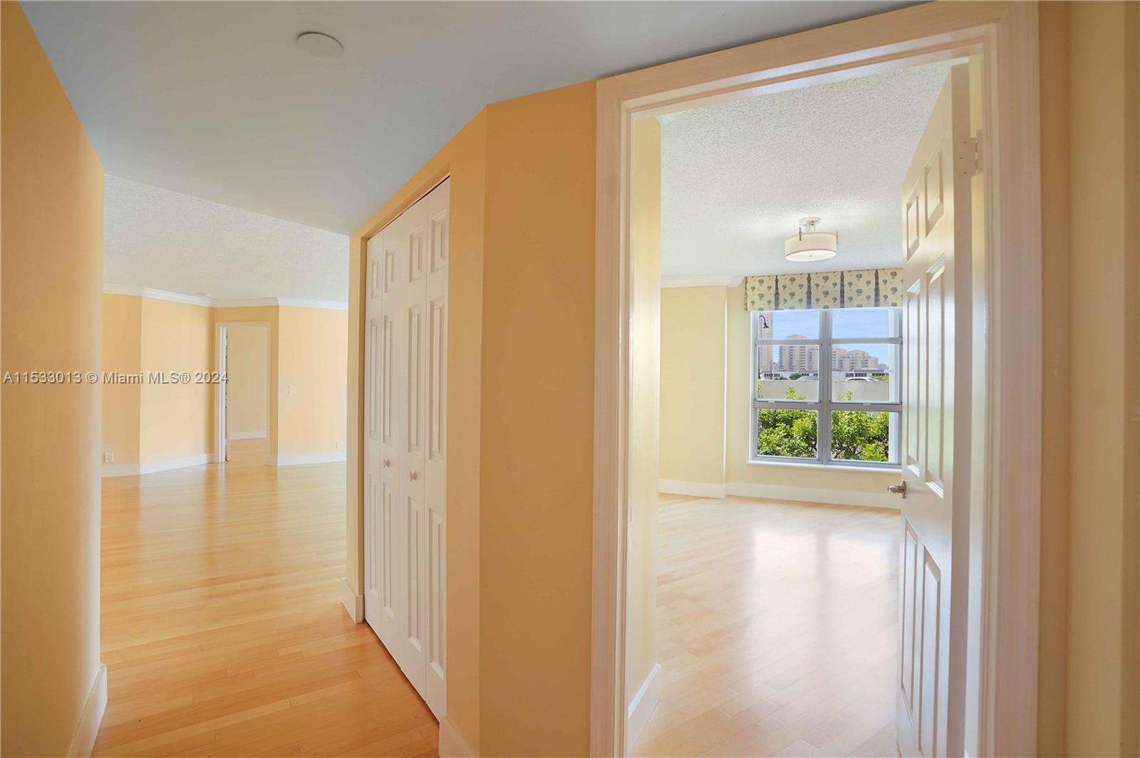 3500 Mystic Pointe Dr 402, Aventura, Florida 33180, 2 Bedrooms Bedrooms, ,2 BathroomsBathrooms,Residentiallease,For Rent,3500 Mystic Pointe Dr 402,A11533013