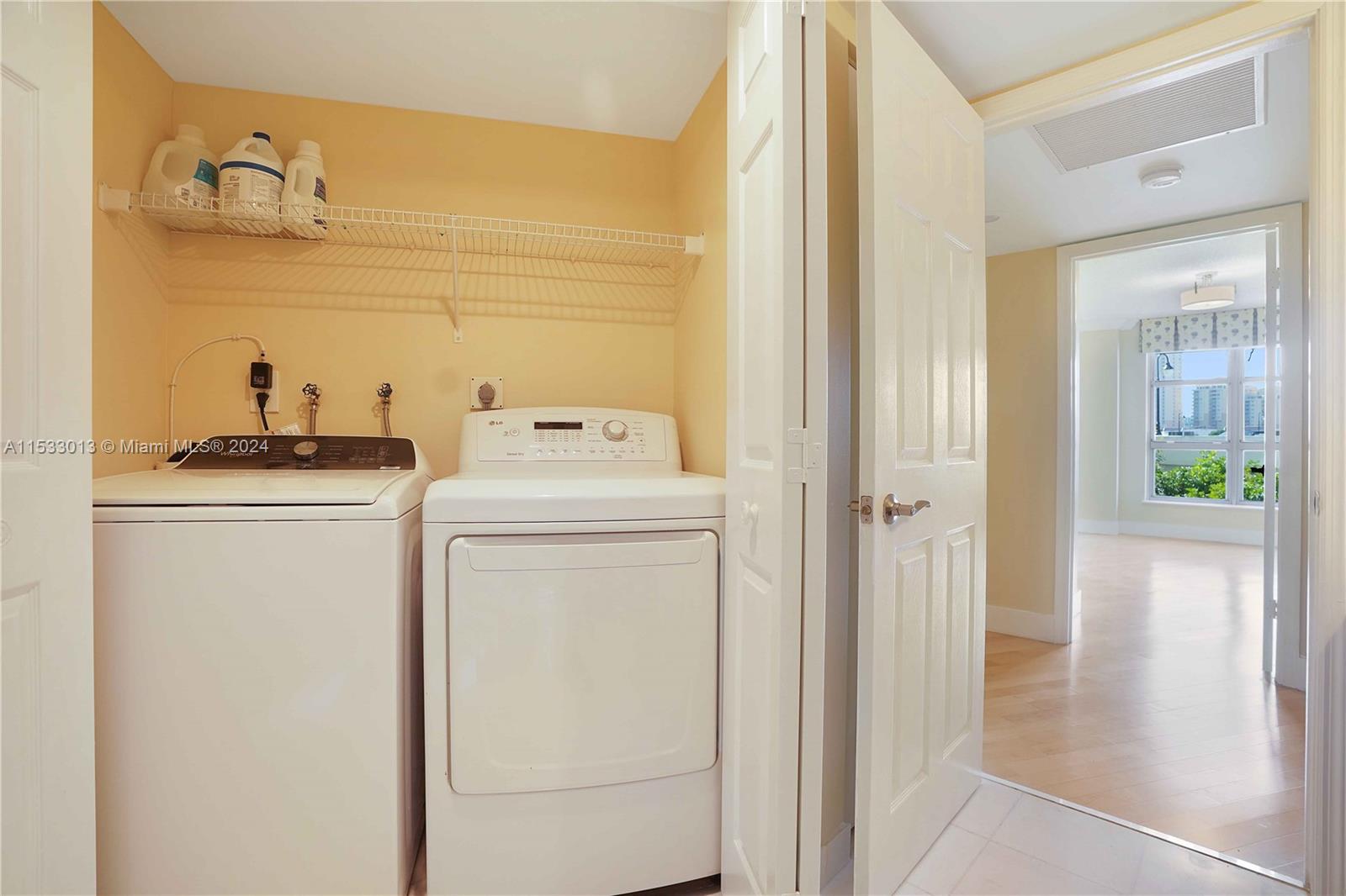 3500 Mystic Pointe Dr 402, Aventura, Florida 33180, 2 Bedrooms Bedrooms, ,2 BathroomsBathrooms,Residentiallease,For Rent,3500 Mystic Pointe Dr 402,A11533013