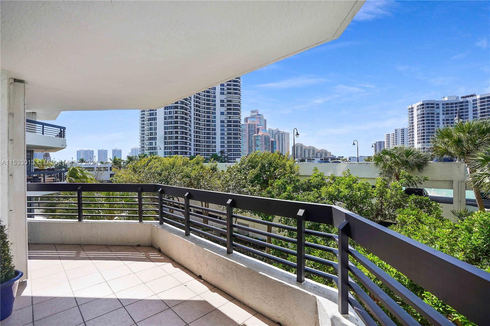 3500 Mystic Pointe Dr 402, Aventura, Florida 33180, 2 Bedrooms Bedrooms, ,2 BathroomsBathrooms,Residentiallease,For Rent,3500 Mystic Pointe Dr 402,A11533013