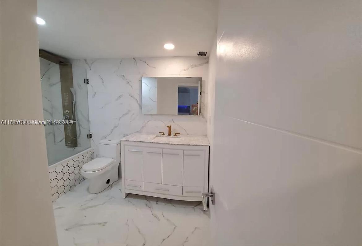 19380 Collins Ave, Sunny Isles Beach, FL, 33160 United States, 1 Bedroom Bedrooms, ,1 BathroomBathrooms,Residential,For Sale,Collins Ave,A11533138