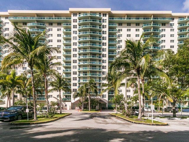 19380 Collins Ave, Sunny Isles Beach, FL, 33160 United States, 1 Bedroom Bedrooms, ,1 BathroomBathrooms,Residential,For Sale,Collins Ave,A11533138