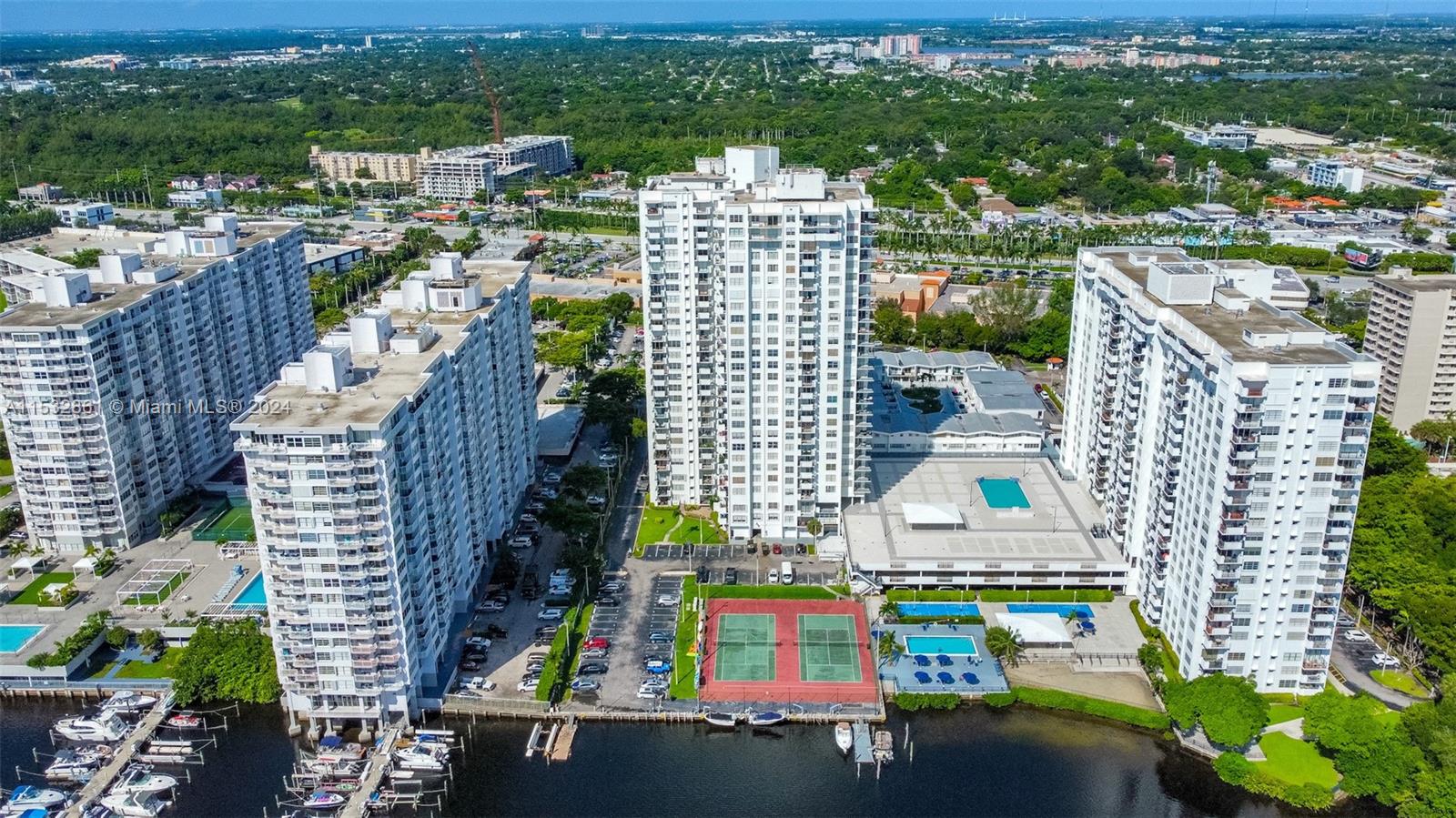 2750 183rd, Aventura, FL, 33160 United States, 2 Bedrooms Bedrooms, ,2 BathroomsBathrooms,Residential,For Sale,183rd,A11532861
