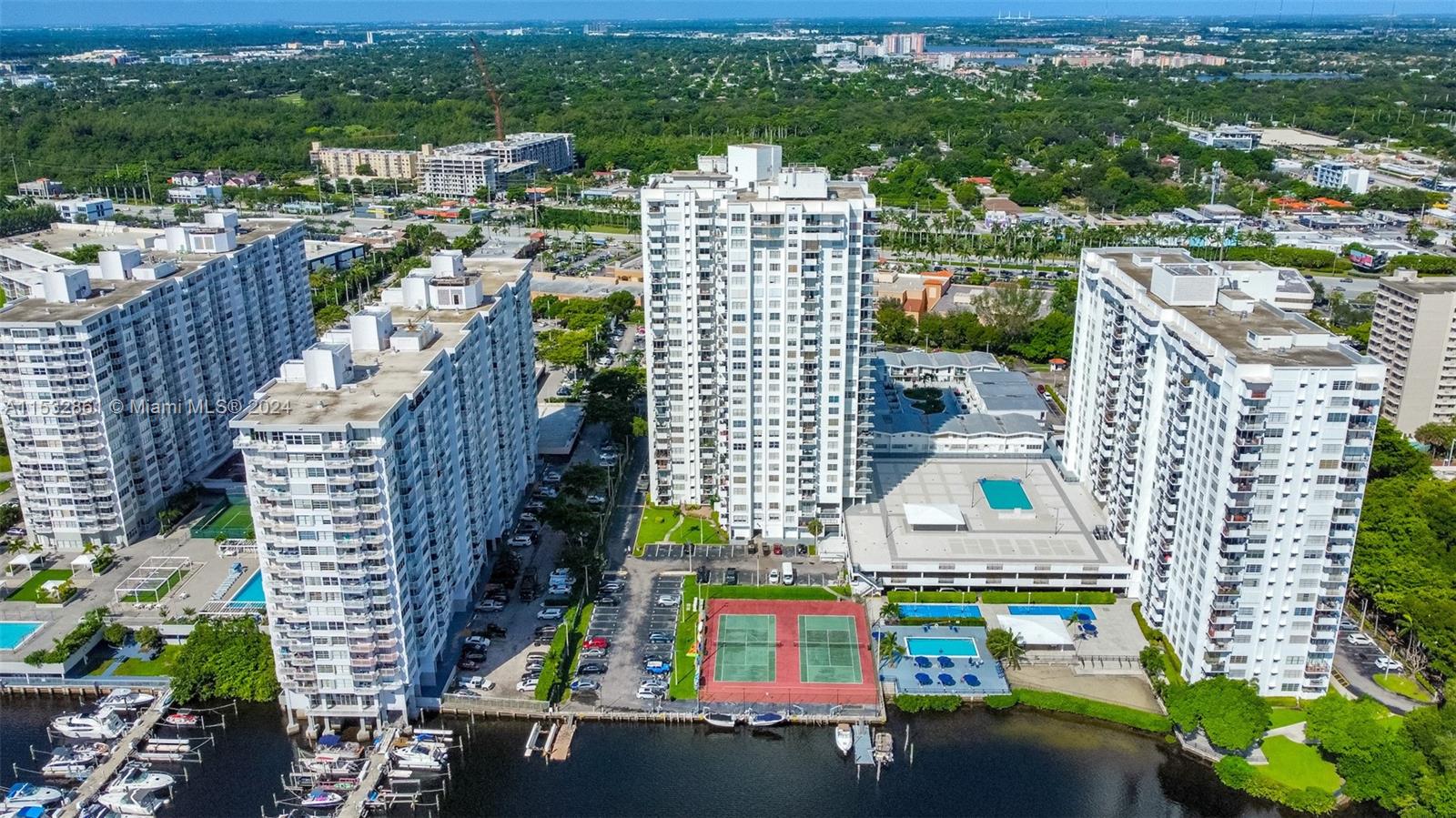 2750 183rd, Aventura, FL, 33160 United States, 2 Bedrooms Bedrooms, ,2 BathroomsBathrooms,Residential,For Sale,183rd,A11532861