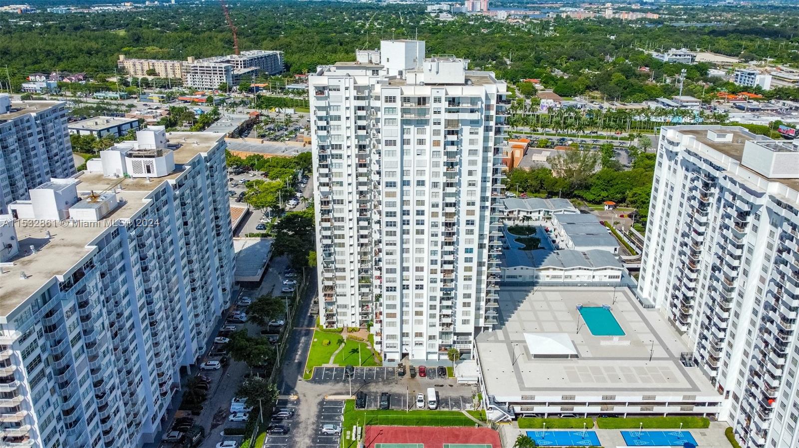 2750 183rd, Aventura, FL, 33160 United States, 2 Bedrooms Bedrooms, ,2 BathroomsBathrooms,Residential,For Sale,183rd,A11532861