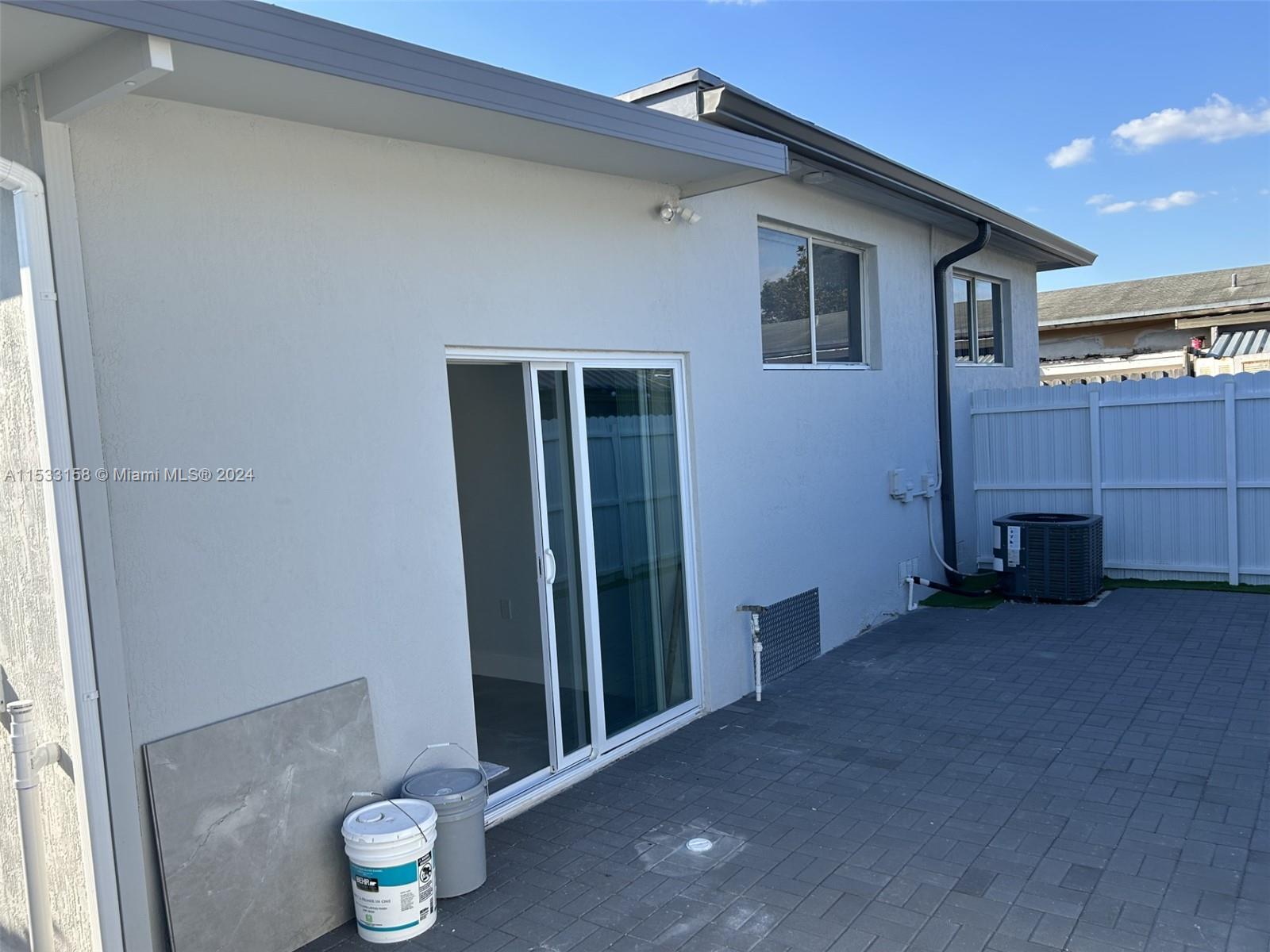3501 SW 89th Ct 3501, Miami, Florida 33165, 4 Bedrooms Bedrooms, ,2 BathroomsBathrooms,Residentiallease,For Rent,3501 SW 89th Ct 3501,A11533158