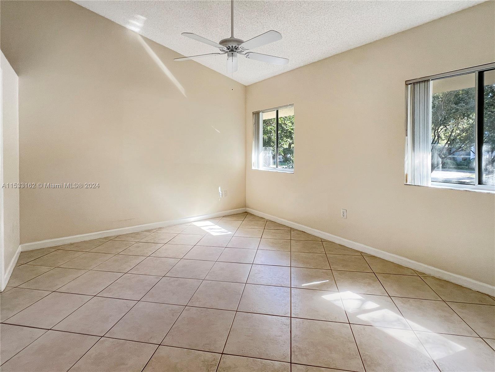 16356 Malibu Dr, Weston, FL, 33326 United States, 3 Bedrooms Bedrooms, ,2 BathroomsBathrooms,Residential,For Sale,Malibu Dr,A11533162