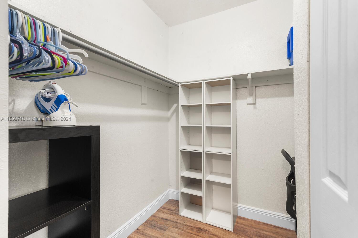 1455 N Treasure Dr 4E, North Bay Village, Florida 33141, 1 Bedroom Bedrooms, ,1 BathroomBathrooms,Residentiallease,For Rent,1455 N Treasure Dr 4E,A11532716