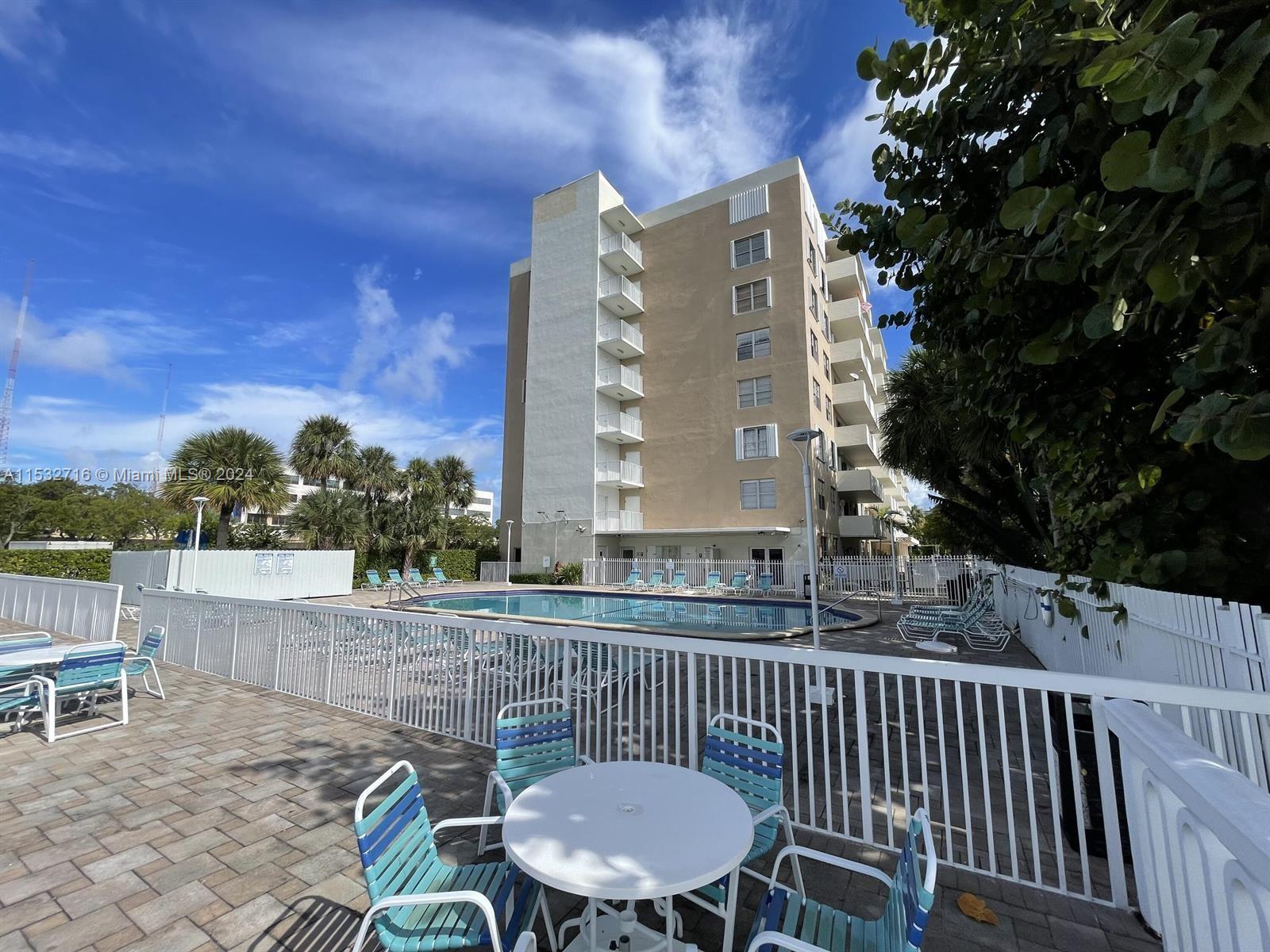 1455 N Treasure Dr 4E, North Bay Village, Florida 33141, 1 Bedroom Bedrooms, ,1 BathroomBathrooms,Residentiallease,For Rent,1455 N Treasure Dr 4E,A11532716