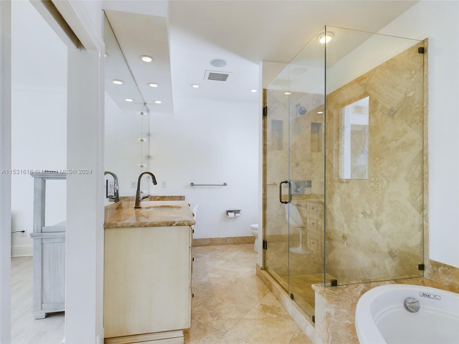 928 Tyler St, Hollywood, Florida 33019, 5 Bedrooms Bedrooms, ,5 BathroomsBathrooms,Residential,For Sale,928 Tyler St,A11531616