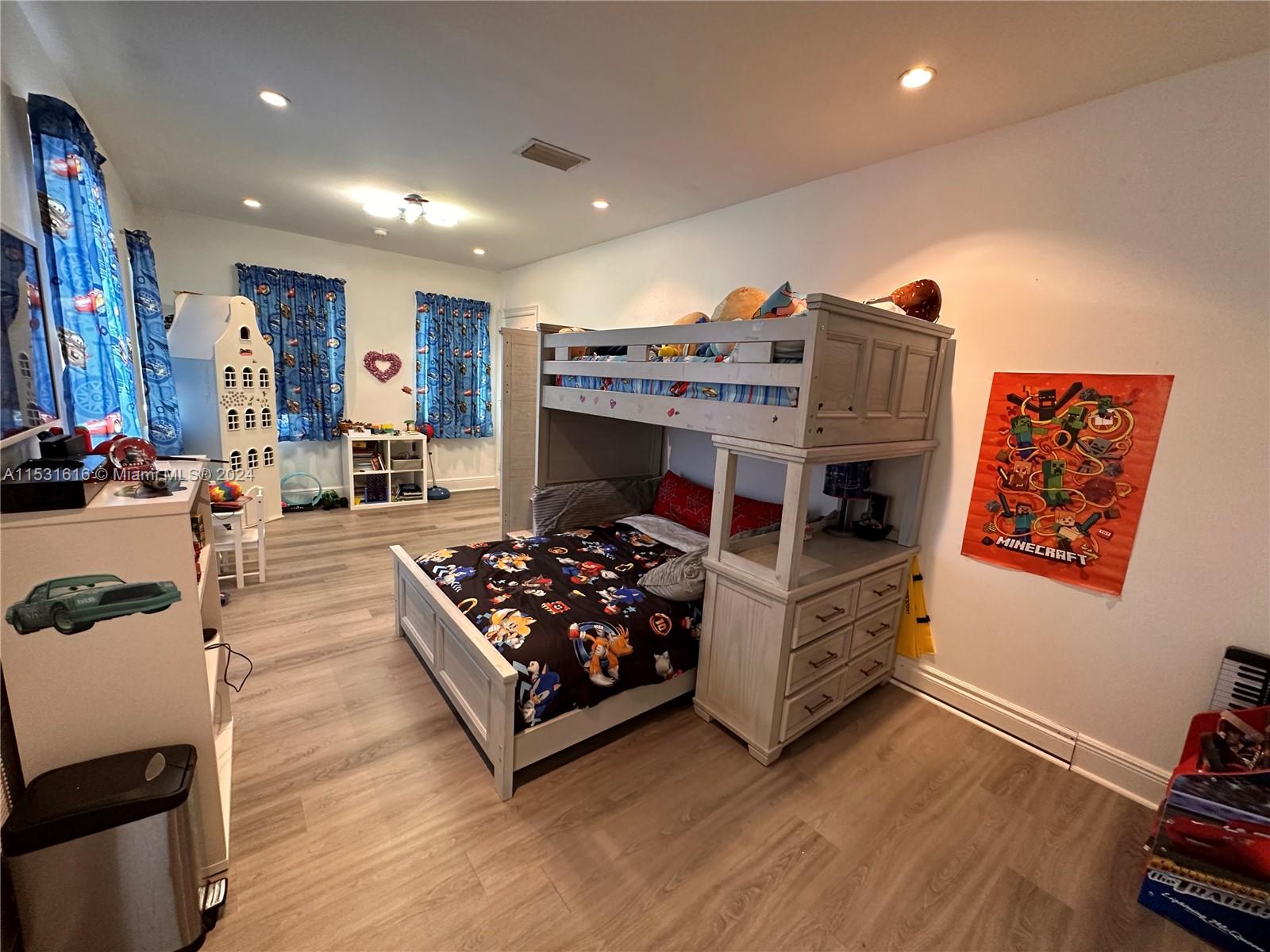 928 Tyler St, Hollywood, Florida 33019, 5 Bedrooms Bedrooms, ,5 BathroomsBathrooms,Residential,For Sale,928 Tyler St,A11531616