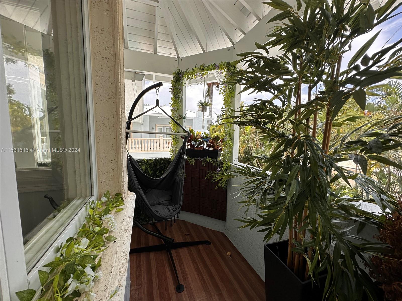 928 Tyler St, Hollywood, Florida 33019, 5 Bedrooms Bedrooms, ,5 BathroomsBathrooms,Residential,For Sale,928 Tyler St,A11531616