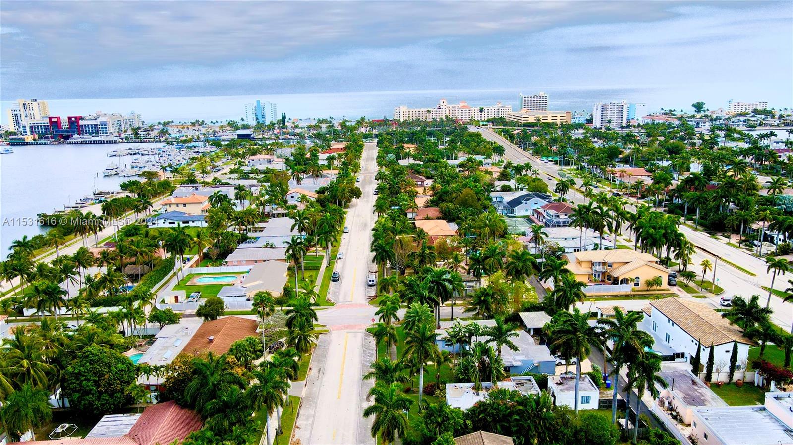 928 Tyler St, Hollywood, Florida 33019, 5 Bedrooms Bedrooms, ,5 BathroomsBathrooms,Residential,For Sale,928 Tyler St,A11531616