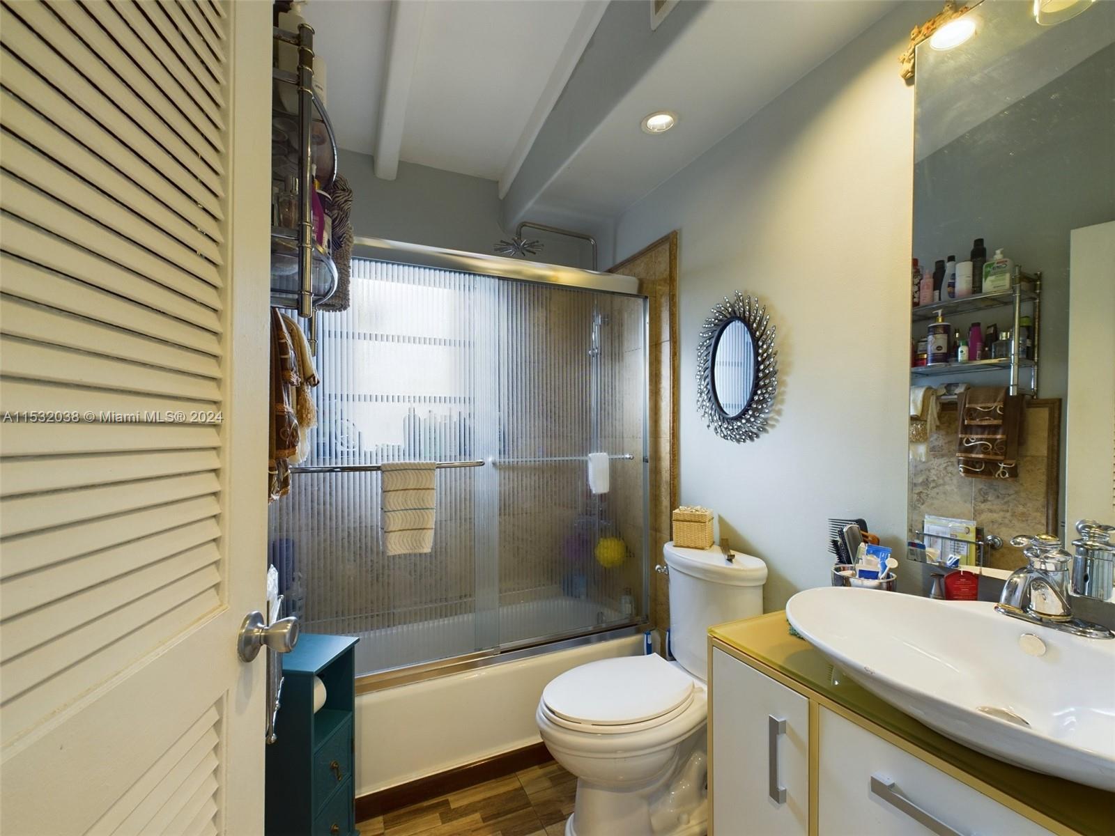 1017 22nd Ter, Fort Lauderdale, FL, 33312 United States, 2 Bedrooms Bedrooms, ,1 BathroomBathrooms,Residential,For Sale,22nd Ter,A11532038