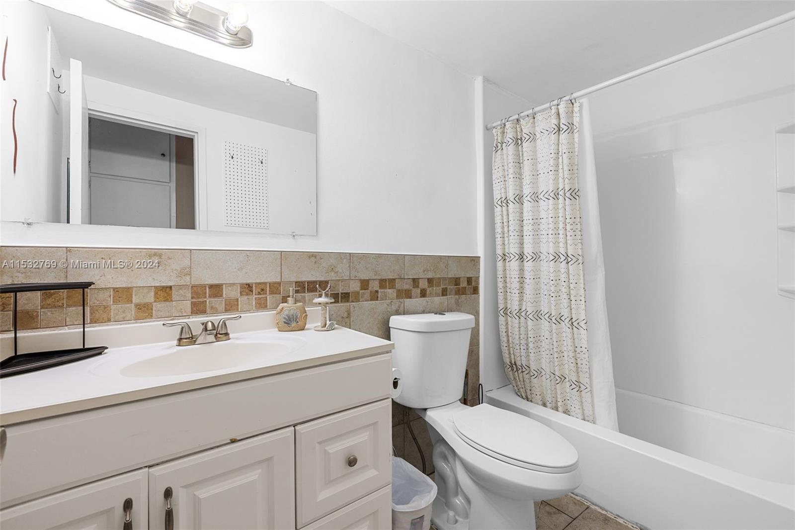 600 Layne Blvd 130, Hallandale Beach, Florida 33009, 1 Bedroom Bedrooms, ,1 BathroomBathrooms,Residentiallease,For Rent,600 Layne Blvd 130,A11532769