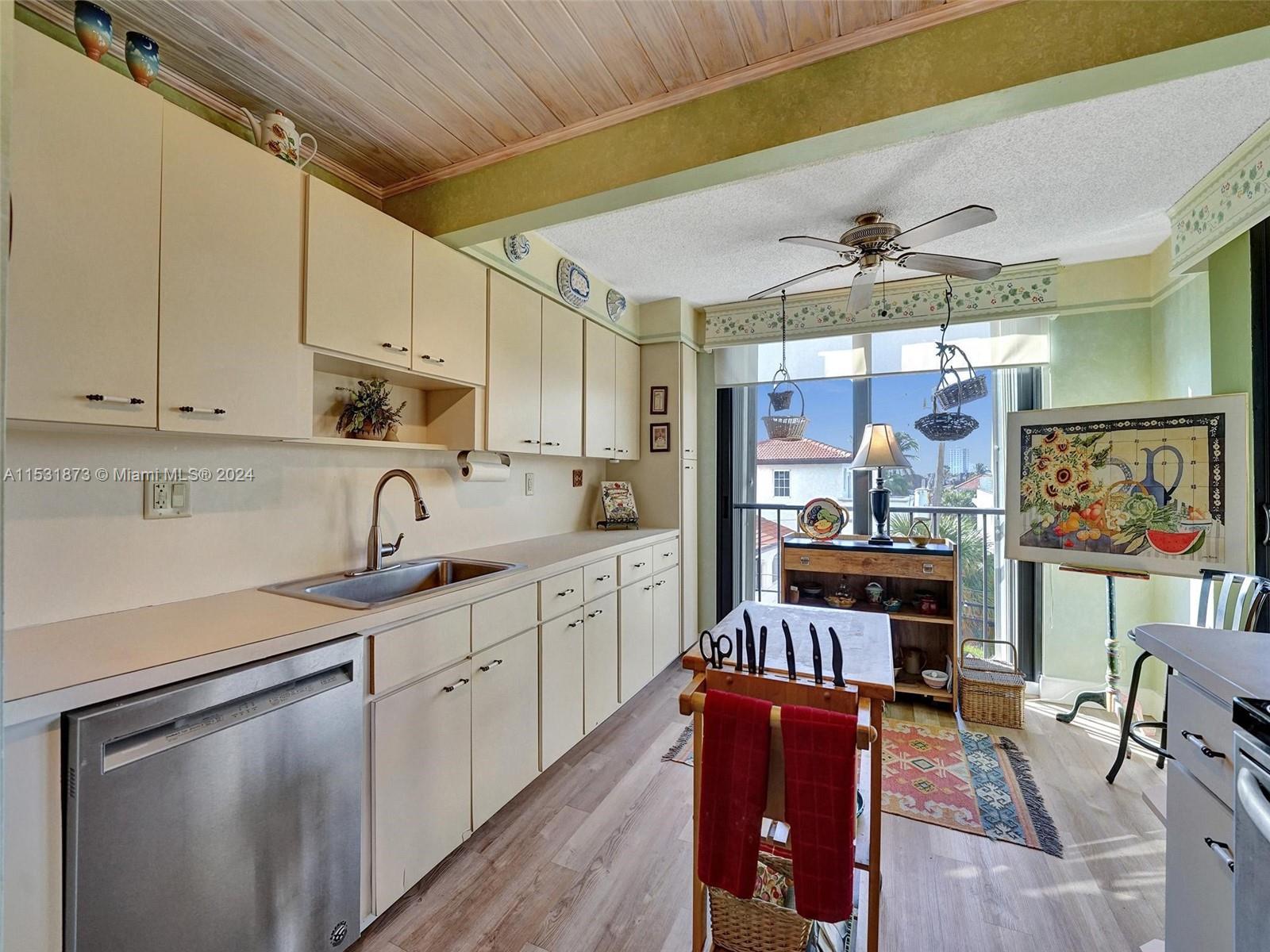 1901 Ocean Blvd, Fort Lauderdale, FL, 33305 United States, 2 Bedrooms Bedrooms, ,2 BathroomsBathrooms,Residential,For Sale,Ocean Blvd,A11531873