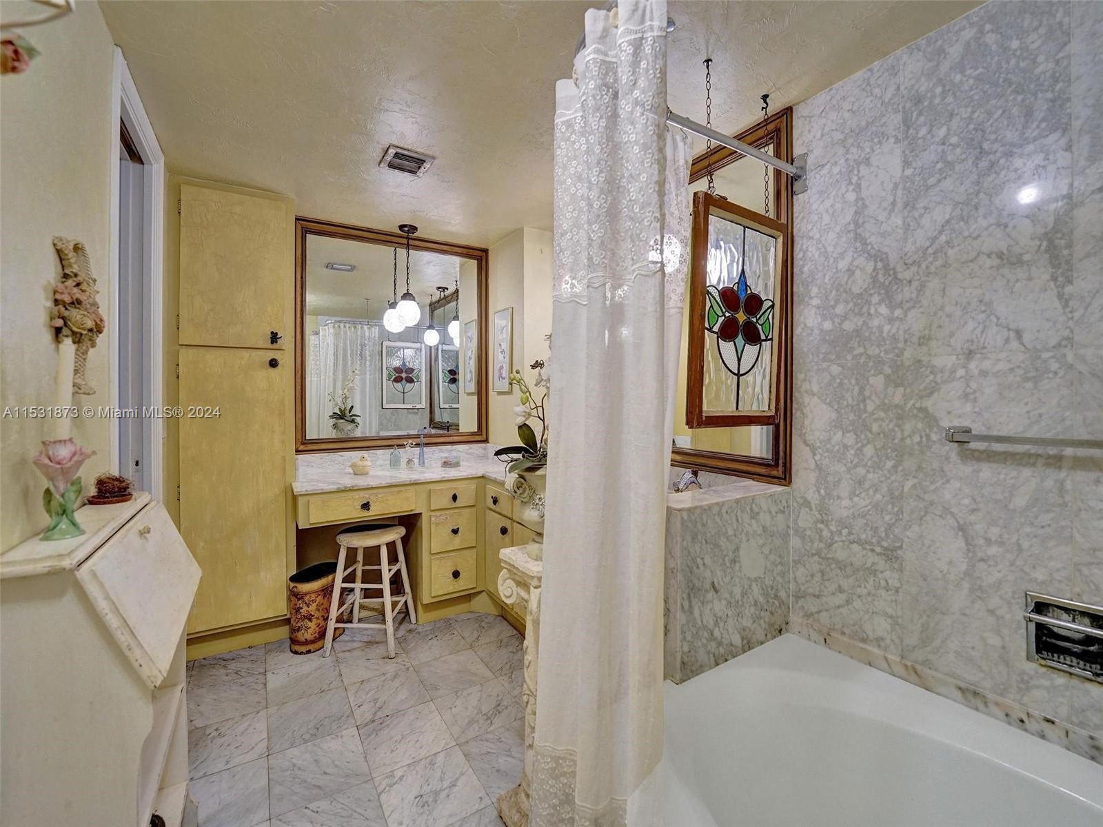 1901 Ocean Blvd, Fort Lauderdale, FL, 33305 United States, 2 Bedrooms Bedrooms, ,2 BathroomsBathrooms,Residential,For Sale,Ocean Blvd,A11531873