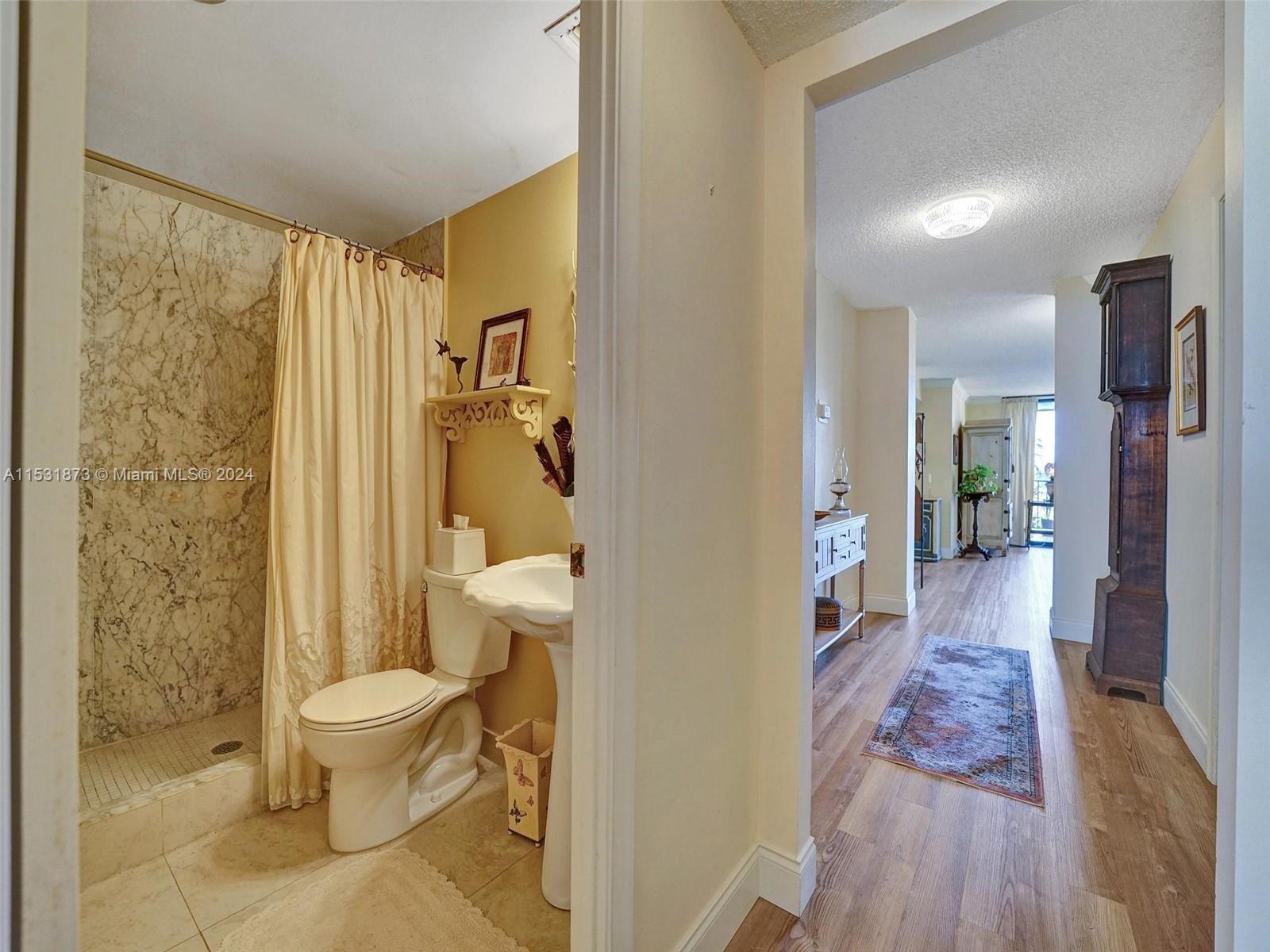 1901 Ocean Blvd, Fort Lauderdale, FL, 33305 United States, 2 Bedrooms Bedrooms, ,2 BathroomsBathrooms,Residential,For Sale,Ocean Blvd,A11531873