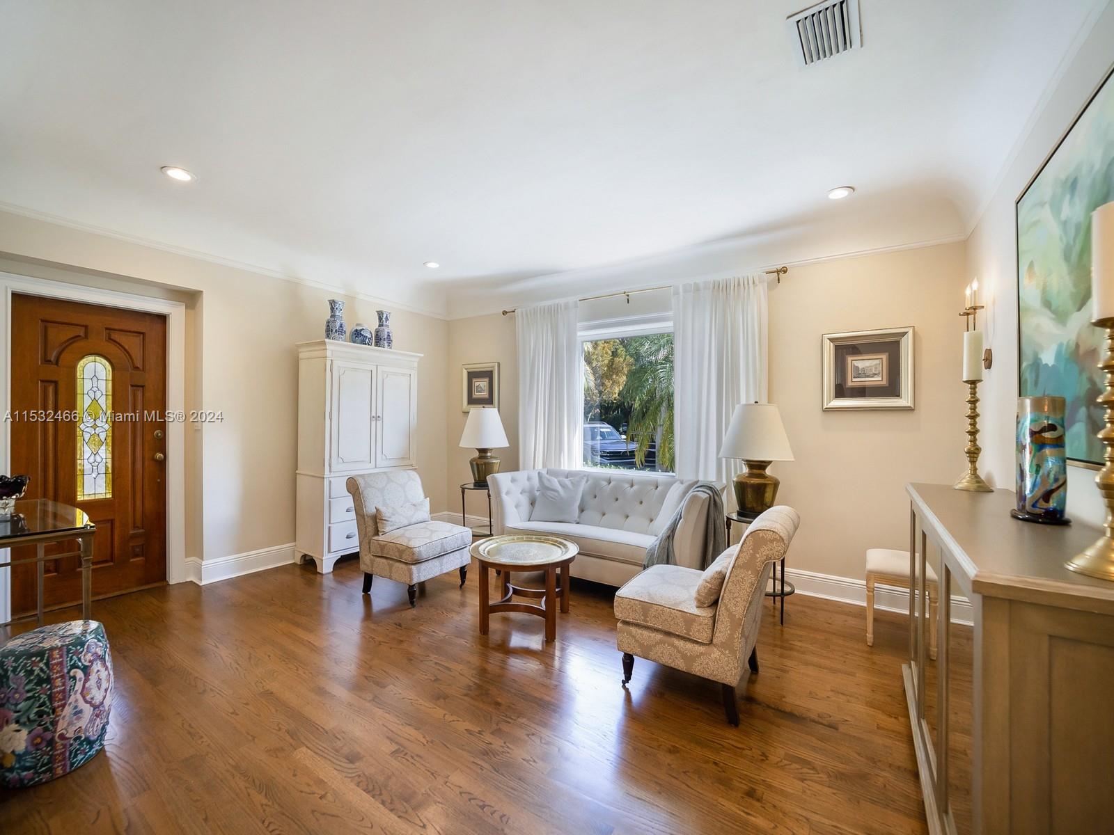 1132 Castile Ave, Coral Gables, Florida 33134, 2 Bedrooms Bedrooms, ,1 BathroomBathrooms,Residentiallease,For Rent,1132 Castile Ave,A11532466