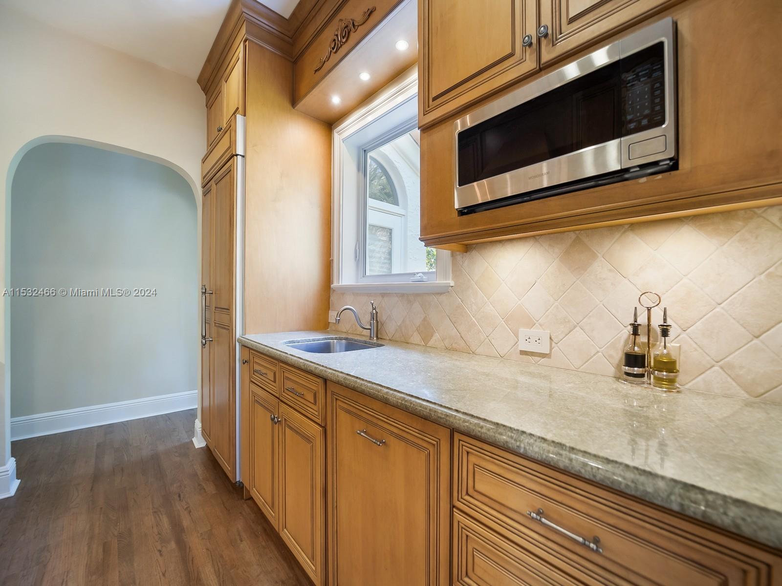 1132 Castile Ave, Coral Gables, Florida 33134, 2 Bedrooms Bedrooms, ,1 BathroomBathrooms,Residentiallease,For Rent,1132 Castile Ave,A11532466