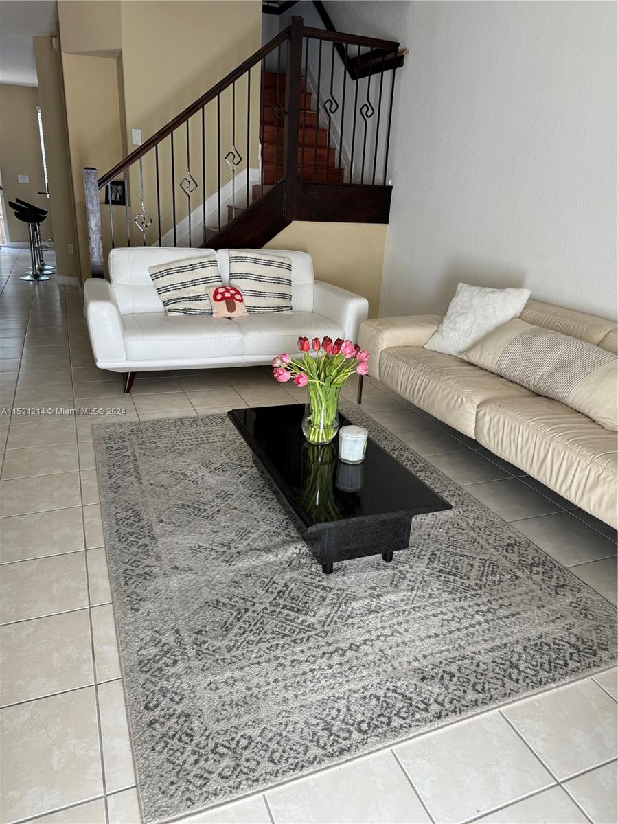 8173 107th Path, Doral, FL, 33178 United States, 4 Bedrooms Bedrooms, ,2 BathroomsBathrooms,Residential,For Sale,107th Path,A11531214