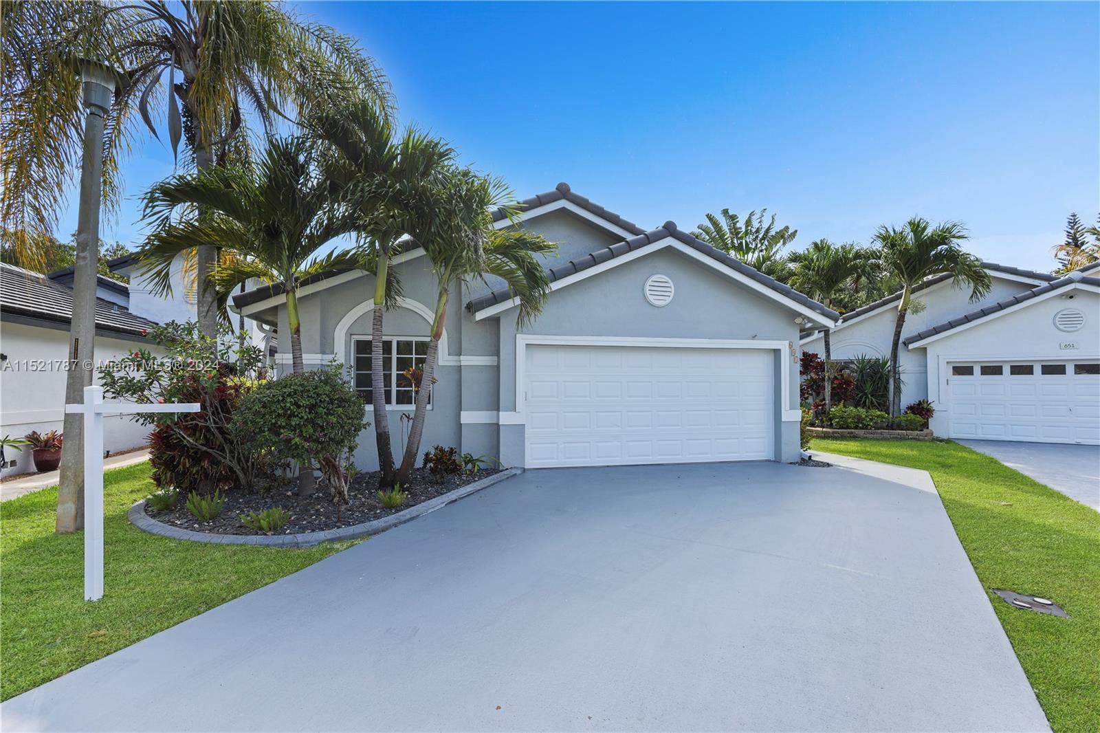 Beautiful home in West Pembroke Pines