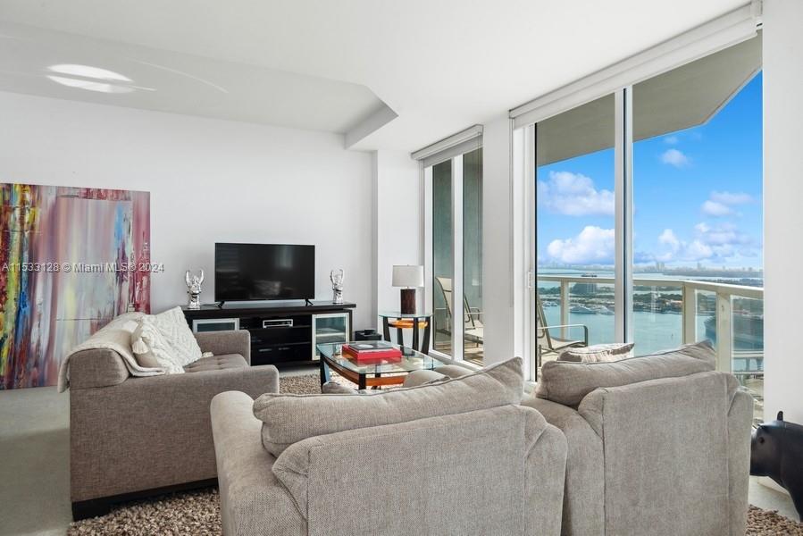 244 Biscayne Blvd 3903, Miami, Florida 33132, 2 Bedrooms Bedrooms, ,2 BathroomsBathrooms,Residentiallease,For Rent,244 Biscayne Blvd 3903,A11533128