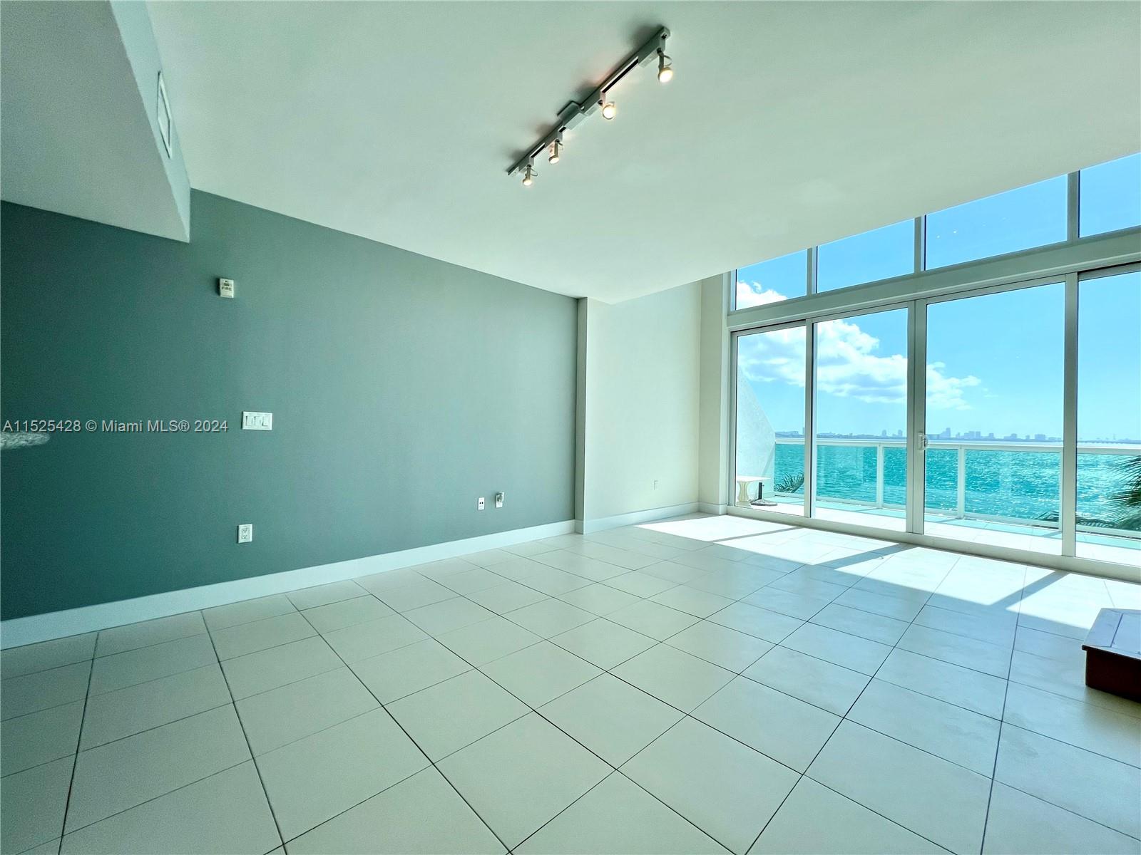 2000 Bay Dr 409, Miami Beach, Florida 33141, 2 Bedrooms Bedrooms, ,2 BathroomsBathrooms,Residentiallease,For Rent,2000 Bay Dr 409,A11525428
