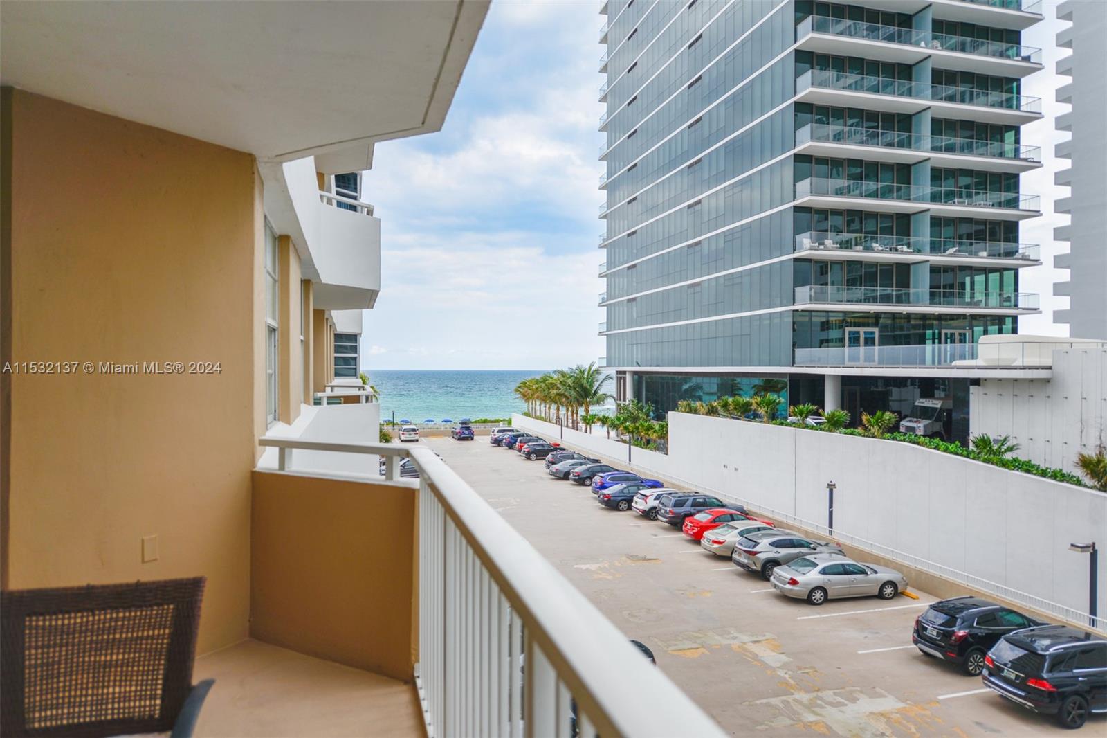1980 S Ocean Dr 3A, Hallandale Beach, Florida 33009, 1 Bedroom Bedrooms, ,1 BathroomBathrooms,Residential,For Sale,1980 S Ocean Dr 3A,A11532137