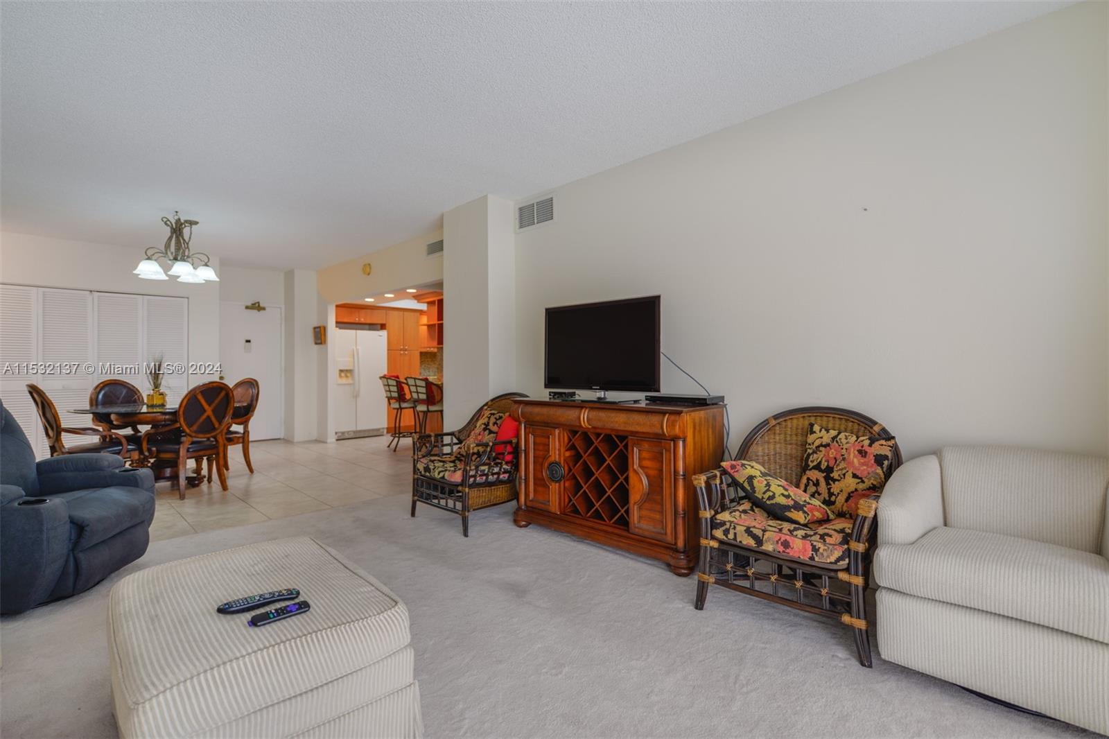 1980 S Ocean Dr 3A, Hallandale Beach, Florida 33009, 1 Bedroom Bedrooms, ,1 BathroomBathrooms,Residential,For Sale,1980 S Ocean Dr 3A,A11532137