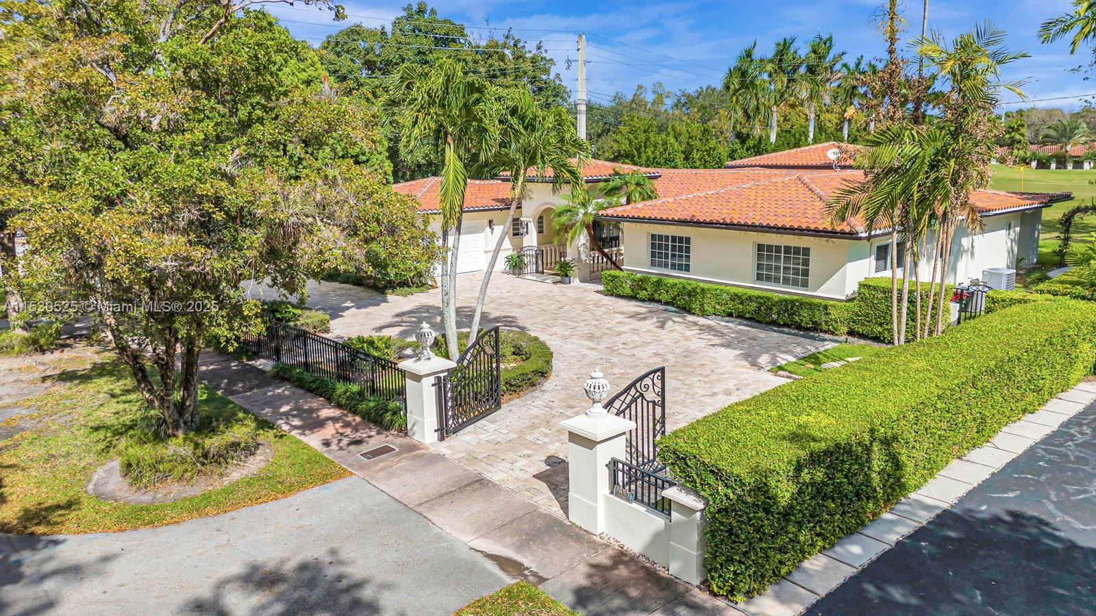 4001 Santa Maria St, Coral Gables, FL, 33146 United States, 5 Bedrooms Bedrooms, ,4 BathroomsBathrooms,Residential,For Sale,Santa Maria St,A11530525