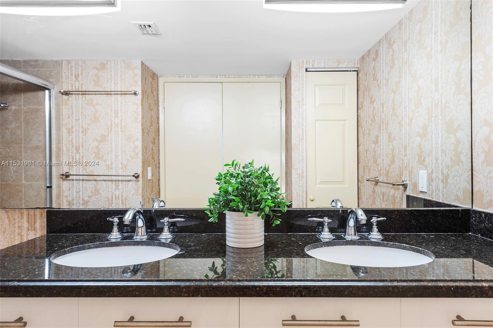 3300 NE 191 ST 1512, Aventura, Florida 33180, 2 Bedrooms Bedrooms, ,2 BathroomsBathrooms,Residential,For Sale,3300 NE 191 ST 1512,A11531981