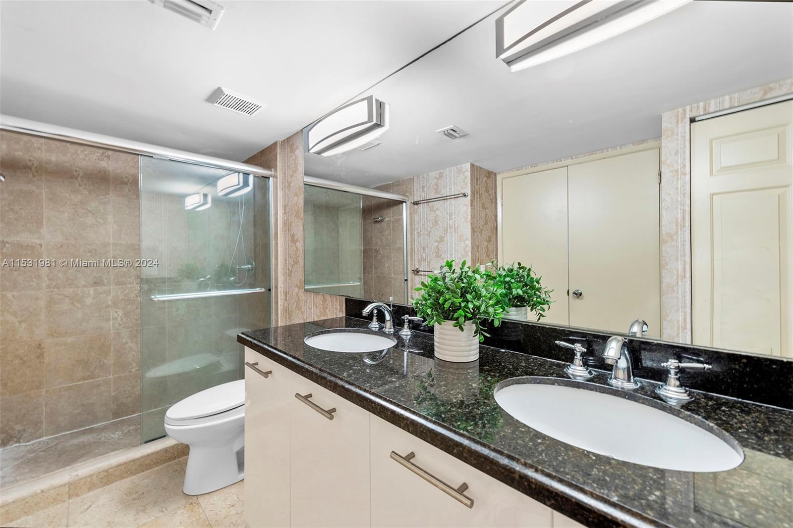 3300 NE 191 ST 1512, Aventura, Florida 33180, 2 Bedrooms Bedrooms, ,2 BathroomsBathrooms,Residential,For Sale,3300 NE 191 ST 1512,A11531981