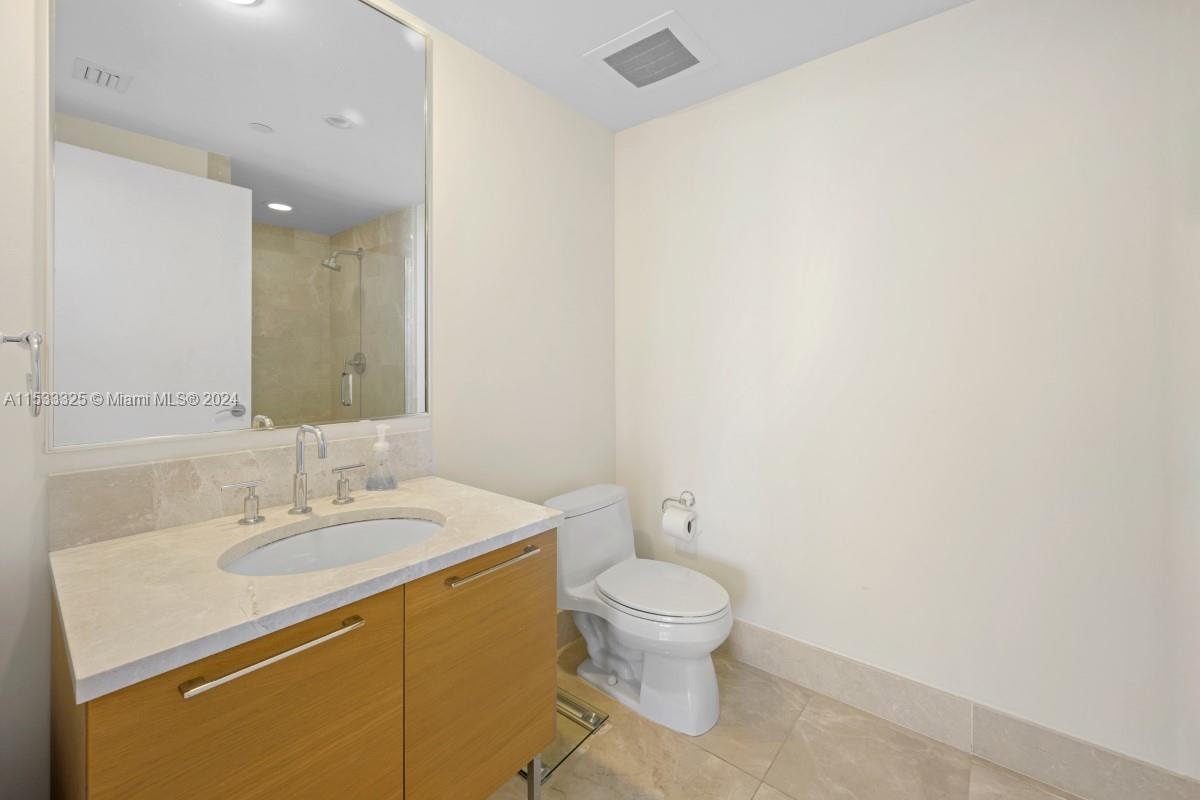 17001 Collins Ave, Sunny Isles Beach, FL, 33160 United States, 3 Bedrooms Bedrooms, ,3 BathroomsBathrooms,Residential,For Sale,Collins Ave,A11533325