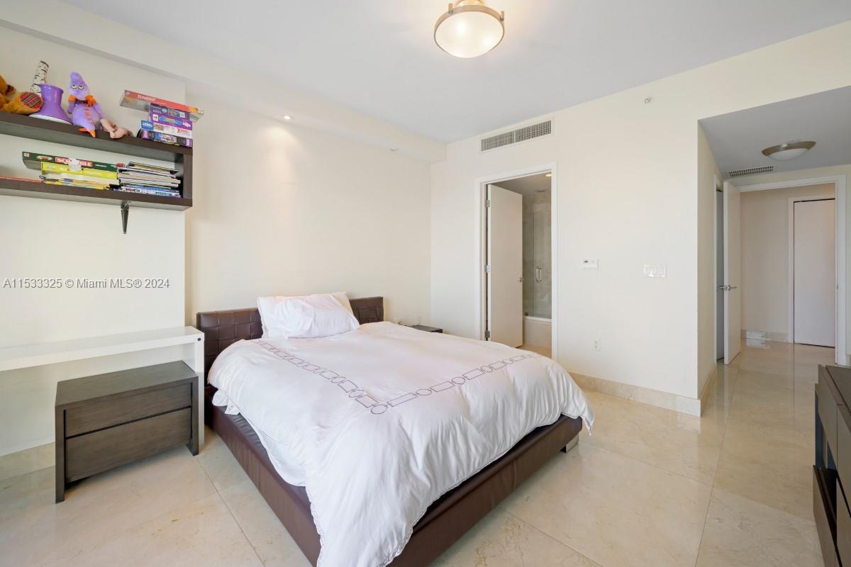 17001 Collins Ave, Sunny Isles Beach, FL, 33160 United States, 3 Bedrooms Bedrooms, ,3 BathroomsBathrooms,Residential,For Sale,Collins Ave,A11533325