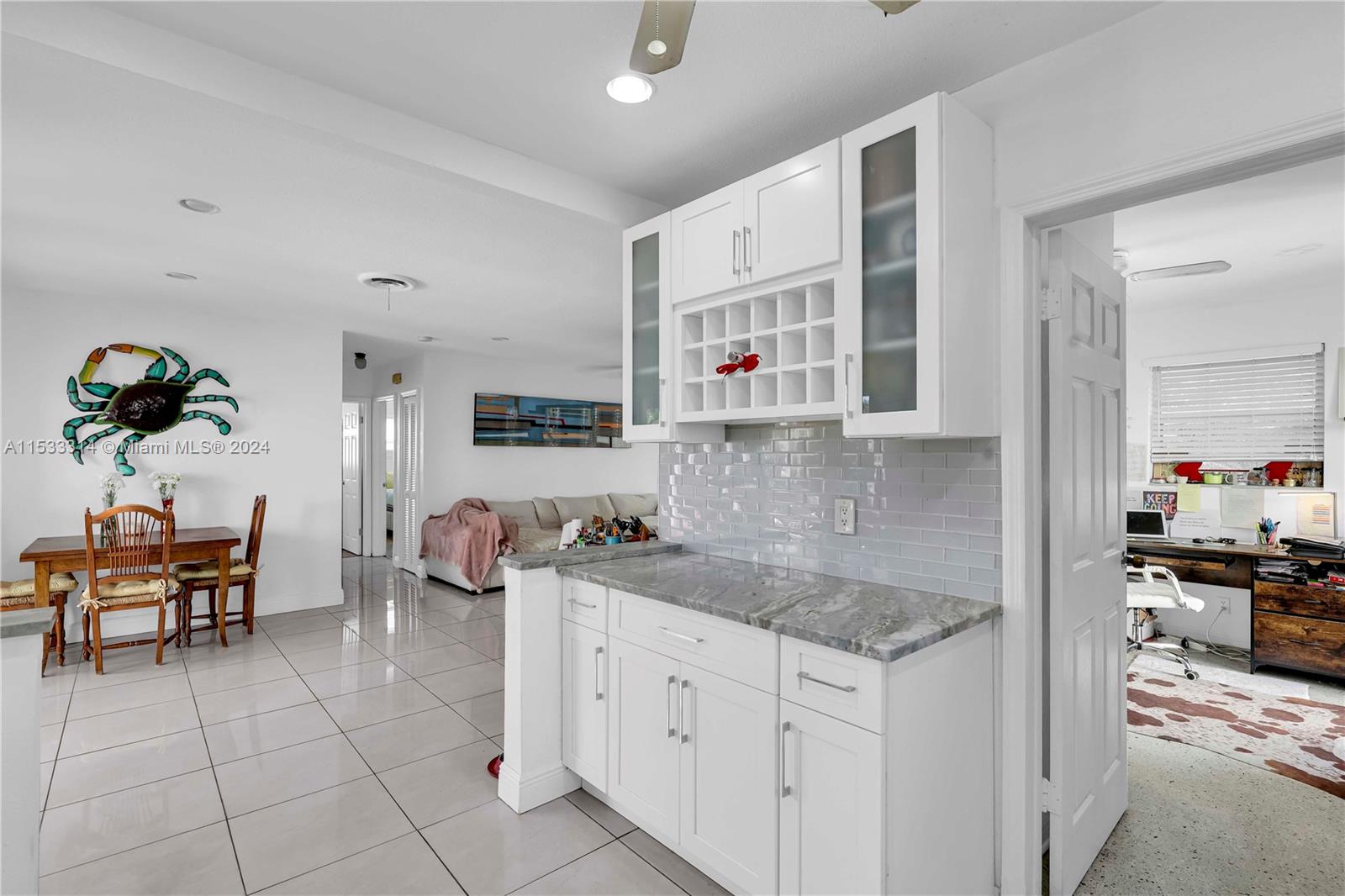 Hollywood, Florida 33019, 2 Bedrooms Bedrooms, ,1 BathroomBathrooms,Residential,For Sale,A11533314