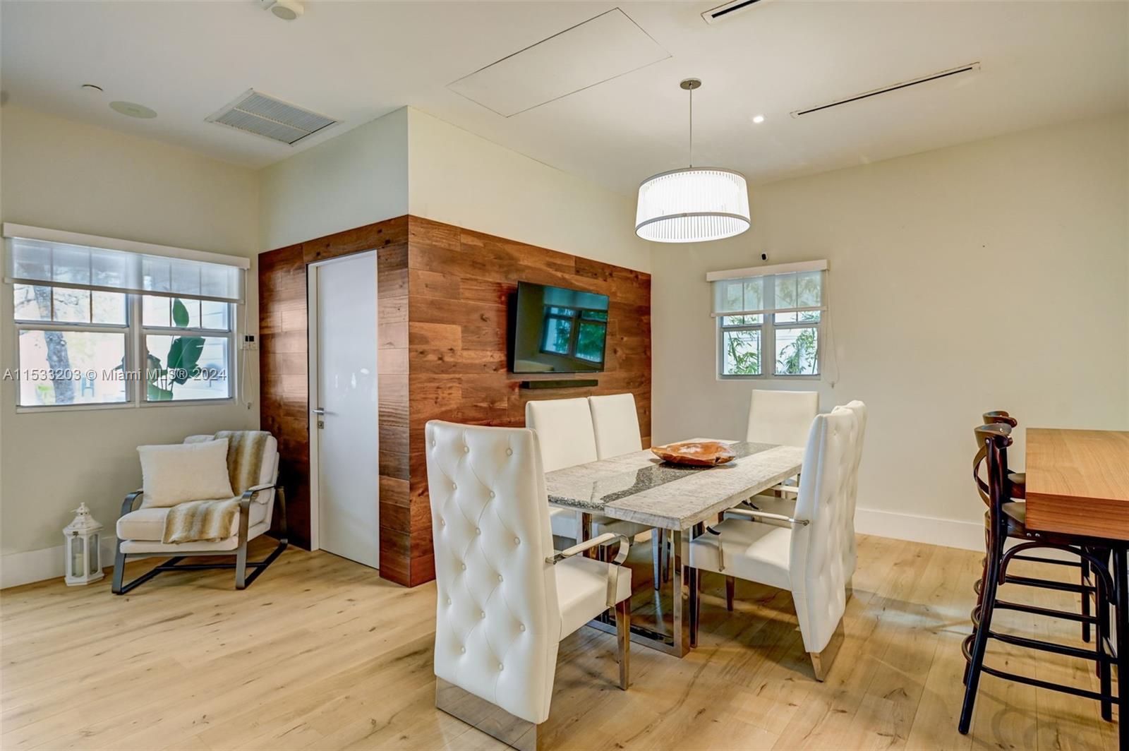 234 Washington Ave, Miami Beach, FL, 33139 United States, 3 Bedrooms Bedrooms, ,2 BathroomsBathrooms,Residential,For Sale,Washington Ave,A11533203