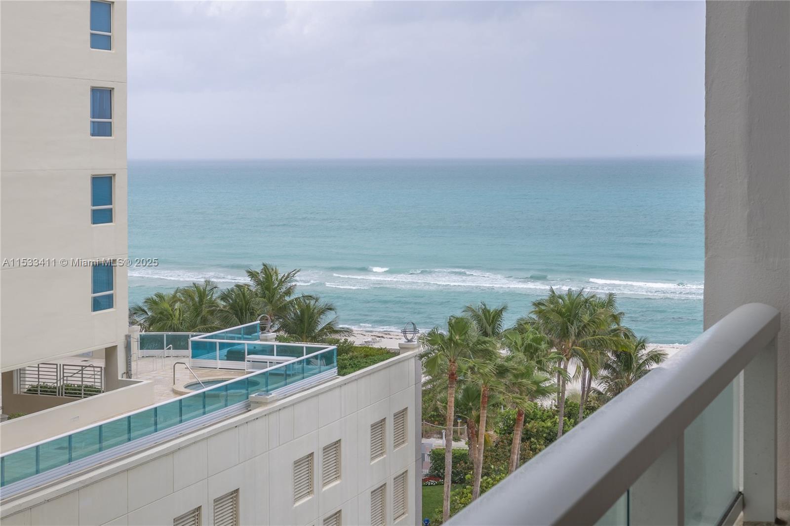 5005 Collins Ave 823, Miami Beach, Florida 33140, 1 Bedroom Bedrooms, ,1 BathroomBathrooms,Residential,For Sale,5005 Collins Ave 823,A11533411