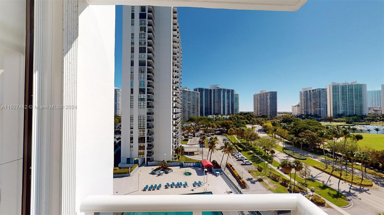 3625 N Country Club Dr 903, Aventura, Florida 33180, 2 Bedrooms Bedrooms, ,2 BathroomsBathrooms,Residential,For Sale,3625 N Country Club Dr 903,A11527482