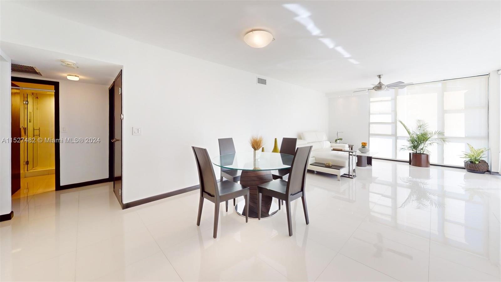 3625 N Country Club Dr 903, Aventura, Florida 33180, 2 Bedrooms Bedrooms, ,2 BathroomsBathrooms,Residential,For Sale,3625 N Country Club Dr 903,A11527482