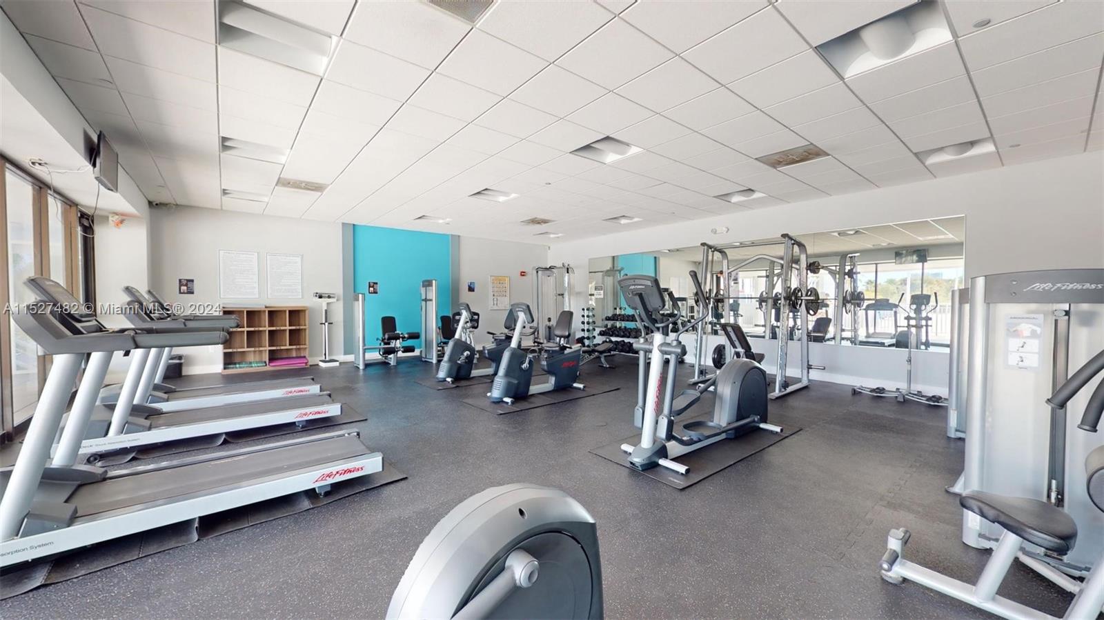 3625 N Country Club Dr 903, Aventura, Florida 33180, 2 Bedrooms Bedrooms, ,2 BathroomsBathrooms,Residential,For Sale,3625 N Country Club Dr 903,A11527482