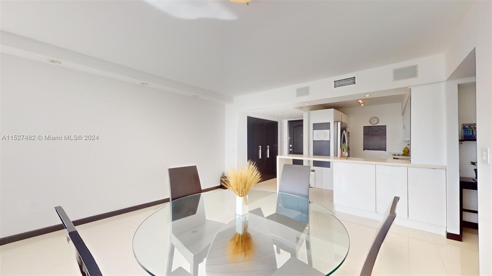 3625 N Country Club Dr 903, Aventura, Florida 33180, 2 Bedrooms Bedrooms, ,2 BathroomsBathrooms,Residential,For Sale,3625 N Country Club Dr 903,A11527482