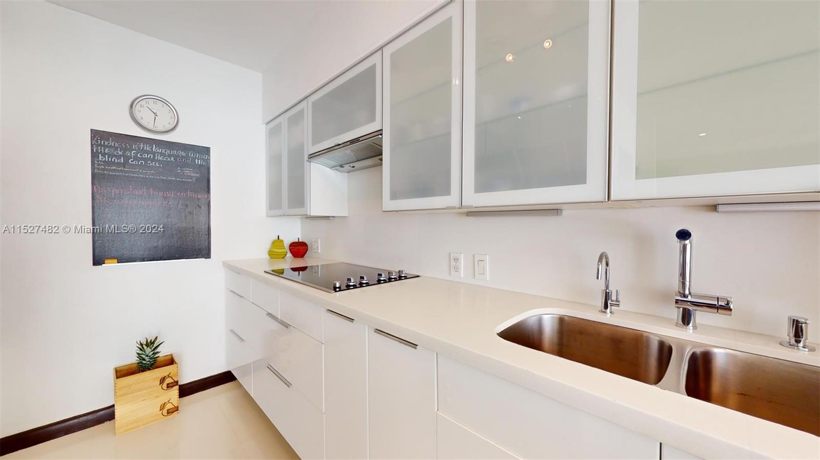 3625 N Country Club Dr 903, Aventura, Florida 33180, 2 Bedrooms Bedrooms, ,2 BathroomsBathrooms,Residential,For Sale,3625 N Country Club Dr 903,A11527482