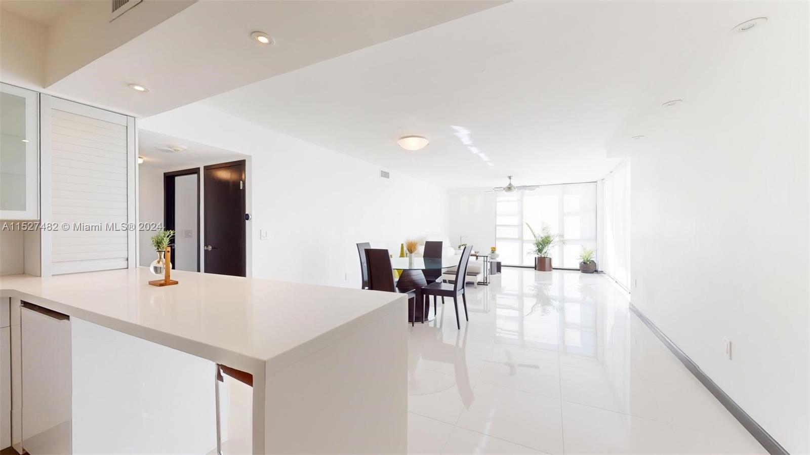 3625 N Country Club Dr 903, Aventura, Florida 33180, 2 Bedrooms Bedrooms, ,2 BathroomsBathrooms,Residential,For Sale,3625 N Country Club Dr 903,A11527482