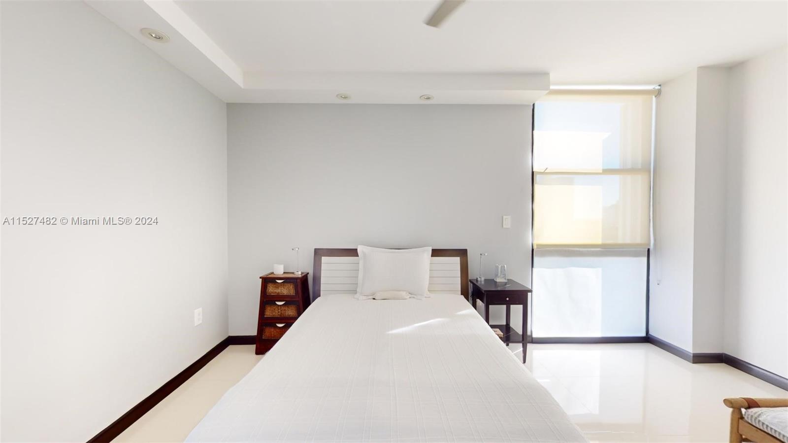 3625 N Country Club Dr 903, Aventura, Florida 33180, 2 Bedrooms Bedrooms, ,2 BathroomsBathrooms,Residential,For Sale,3625 N Country Club Dr 903,A11527482