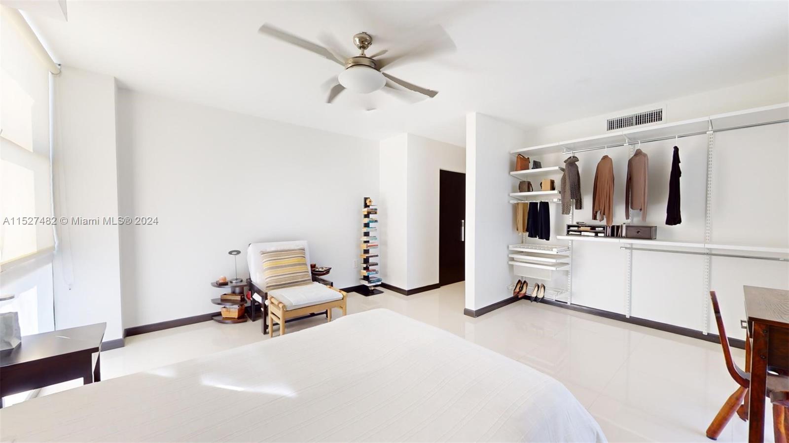 3625 N Country Club Dr 903, Aventura, Florida 33180, 2 Bedrooms Bedrooms, ,2 BathroomsBathrooms,Residential,For Sale,3625 N Country Club Dr 903,A11527482