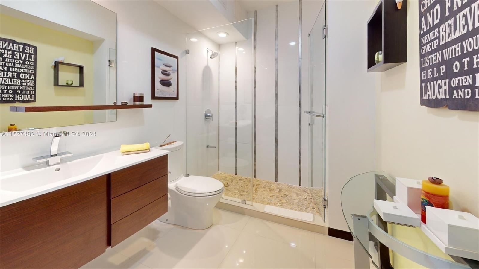 3625 N Country Club Dr 903, Aventura, Florida 33180, 2 Bedrooms Bedrooms, ,2 BathroomsBathrooms,Residential,For Sale,3625 N Country Club Dr 903,A11527482