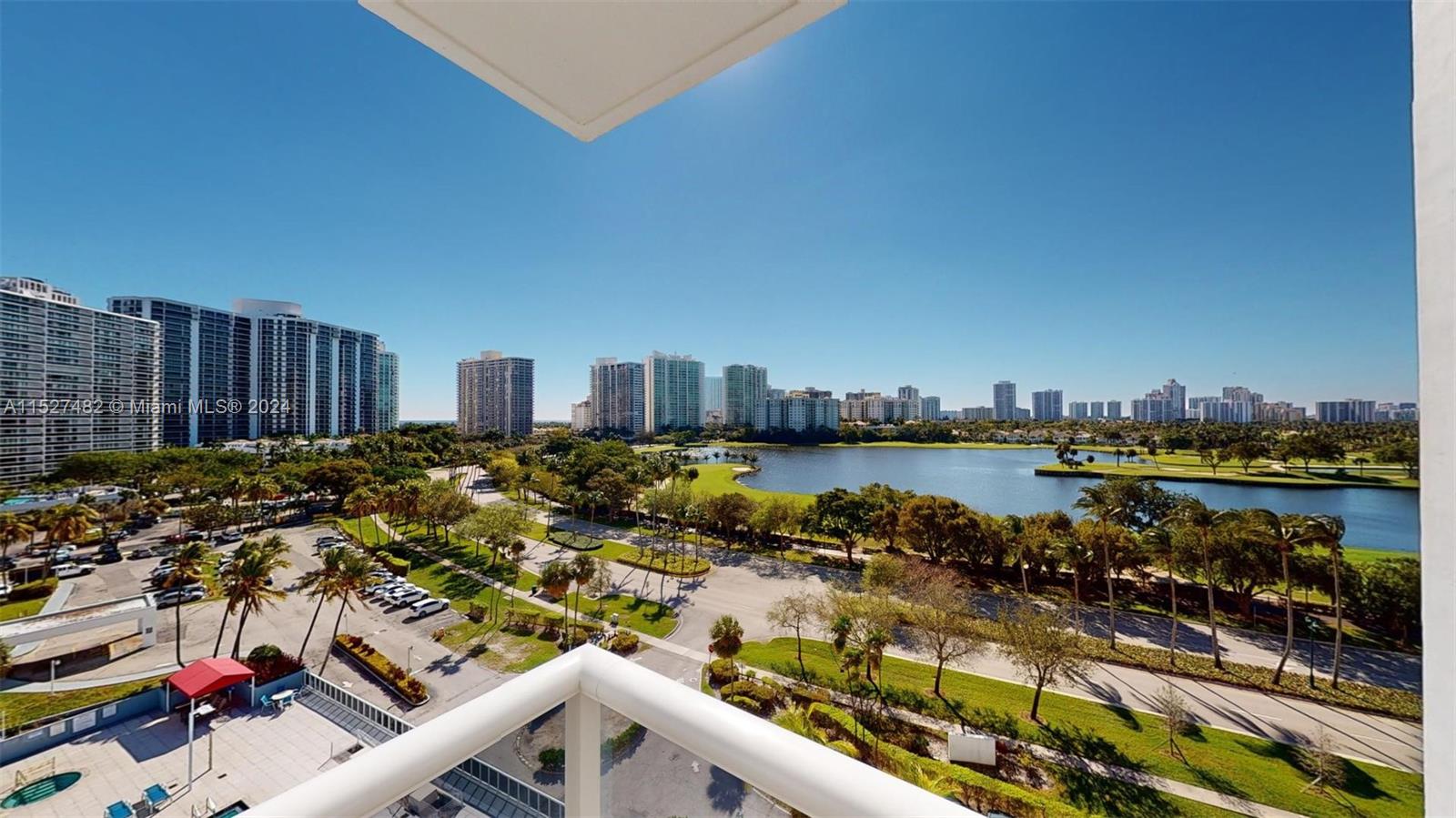 3625 N Country Club Dr 903, Aventura, Florida 33180, 2 Bedrooms Bedrooms, ,2 BathroomsBathrooms,Residential,For Sale,3625 N Country Club Dr 903,A11527482