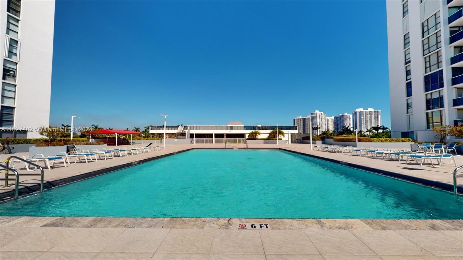 3625 N Country Club Dr 903, Aventura, Florida 33180, 2 Bedrooms Bedrooms, ,2 BathroomsBathrooms,Residential,For Sale,3625 N Country Club Dr 903,A11527482